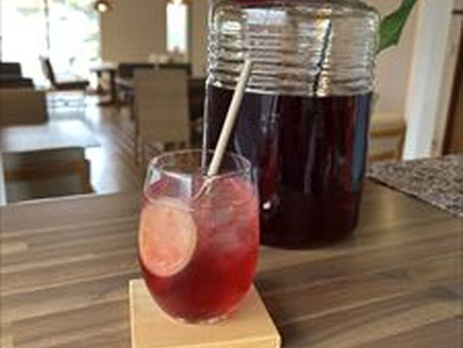 料理や店内の雰囲気を感じるギャラリー
